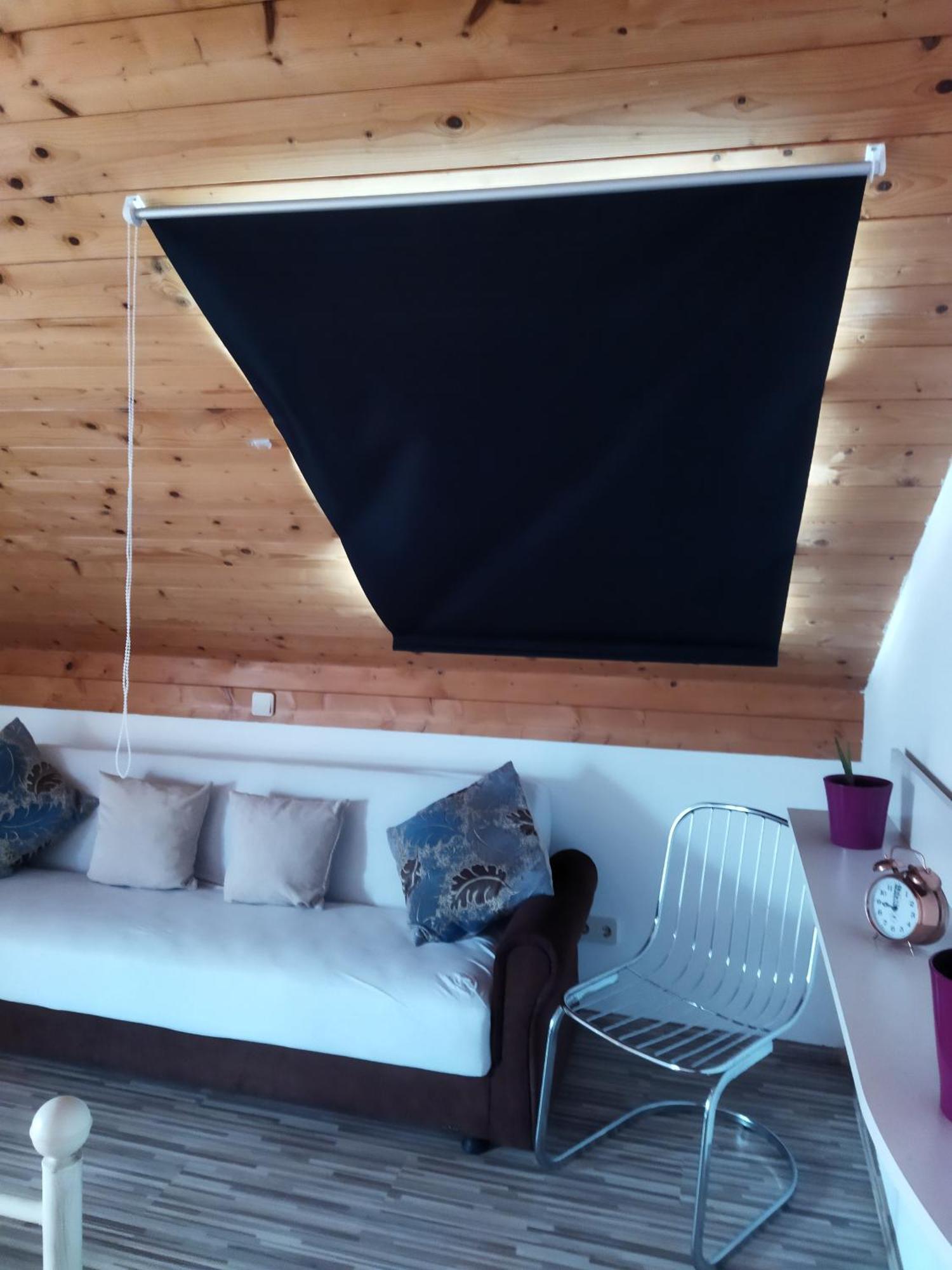 Aussergewoehnliche Atelierferienwohnung Mit Balkon An Der Donau Winzer Bagian luar foto
